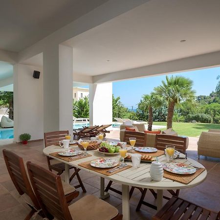 Ixian Hilltop Villa เอียลิซอส ภายนอก รูปภาพ