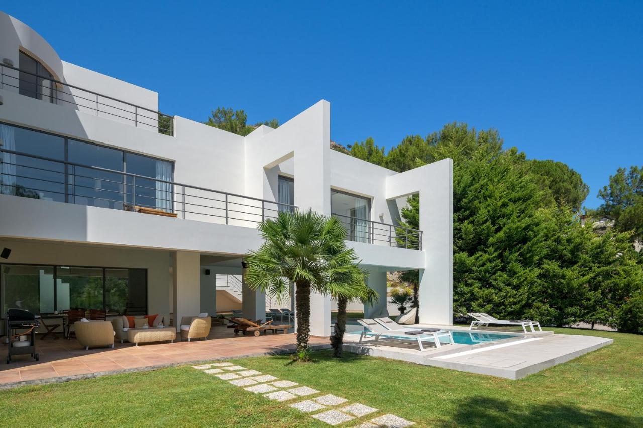Ixian Hilltop Villa เอียลิซอส ภายนอก รูปภาพ